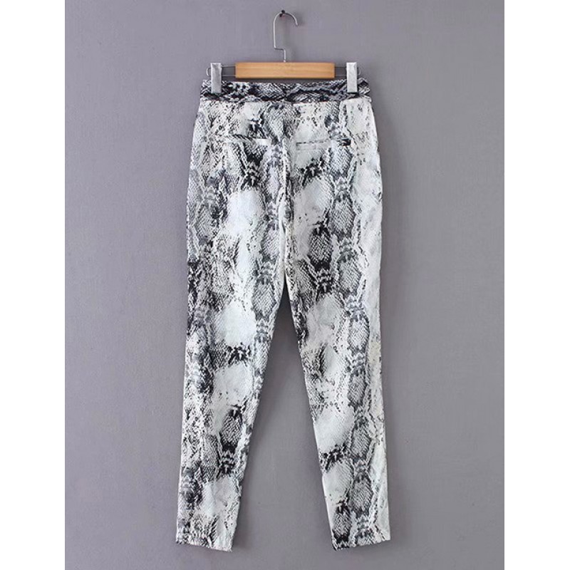 Fashion Gray Snake Skin Pattern Decorated Long PantsNo.:E871705(0) Write a review Fashion Gray Snake Skin Pattern Decorated Long PantsNo.:E871705(0) Write a review