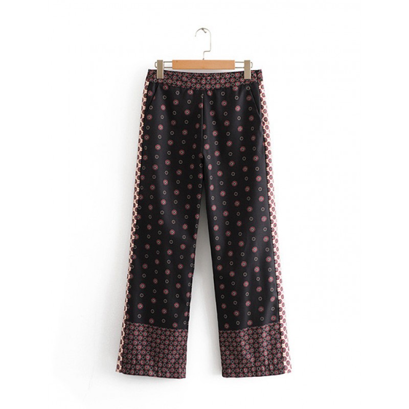 Fashion Navy Flower Pattern Decorated Long PantsNo.:E876635(0) Write a review Fashion Navy Flower Pattern Decorated Long PantsNo.:E876635(0) Write a review