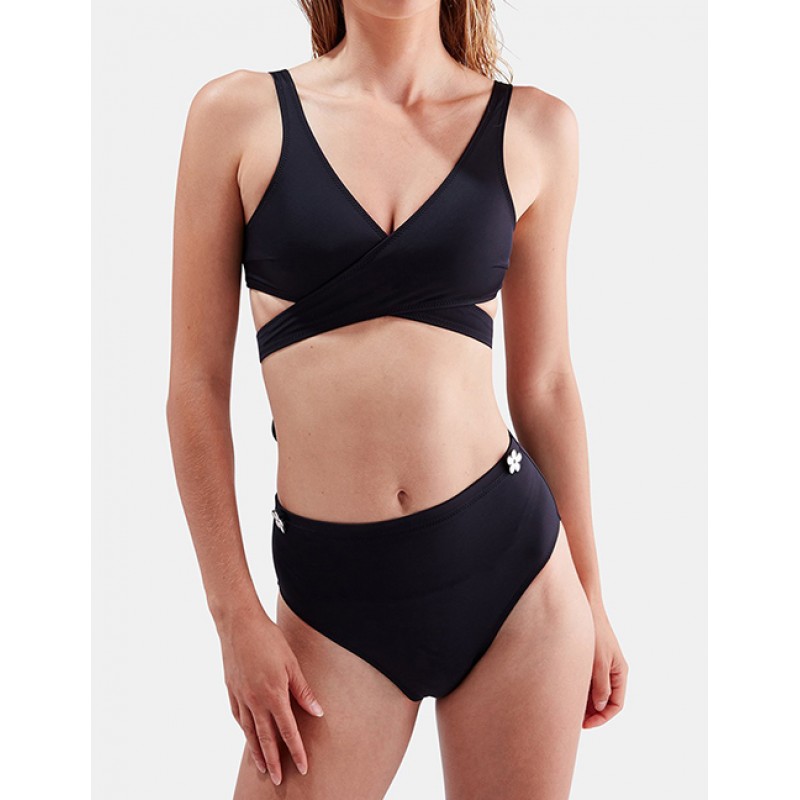 Sexy Black Pure Color Decorated Bandage SwimwearNo.:F225545(0) Write a review