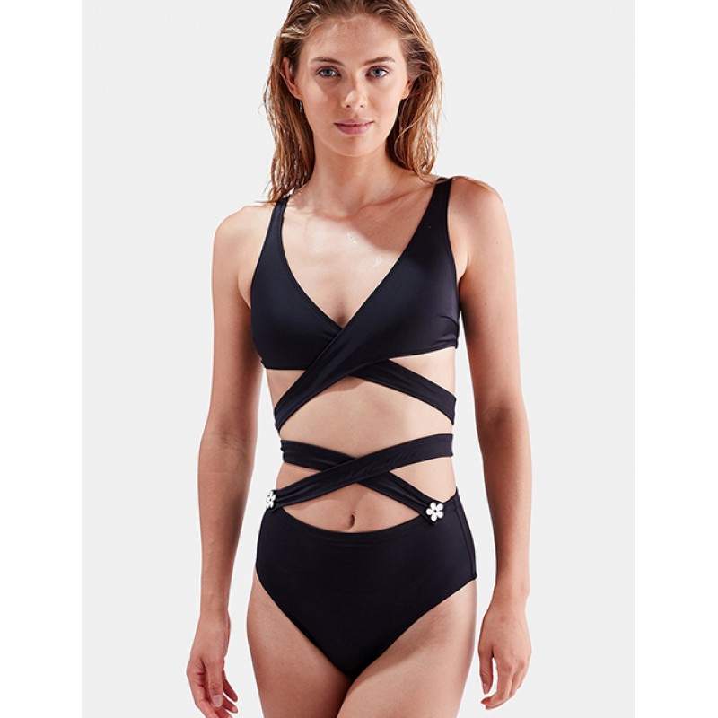 Sexy Black Pure Color Decorated Bandage SwimwearNo.:F225545(0) Write a review Sexy Black Pure Color Decorated Bandage SwimwearNo.:F225545(0) Write a review